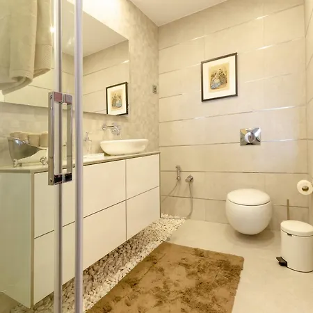 Marques De Pombal Prime By Homing * リスボン